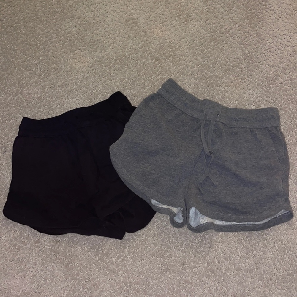 2 H&M shorts
